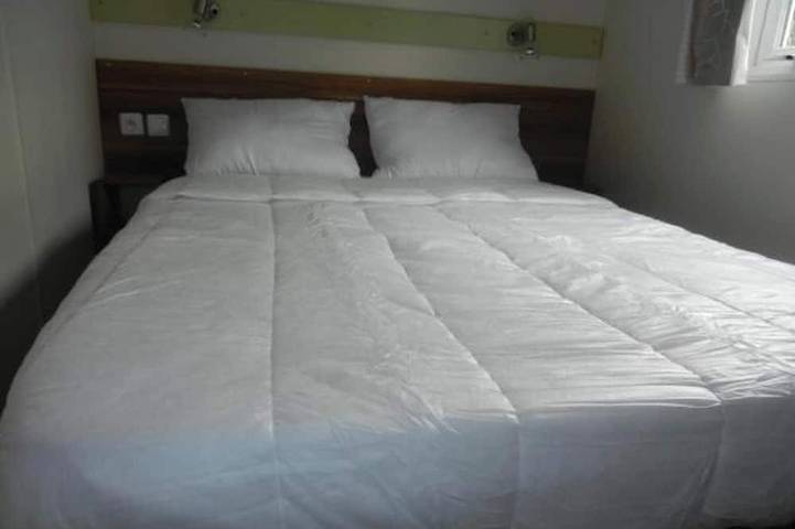 Location de vacances pour 6 personnes, avec piscine à Trogues - 2