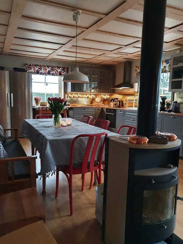 Hus för 10 Personer med trädgård in Dalsland