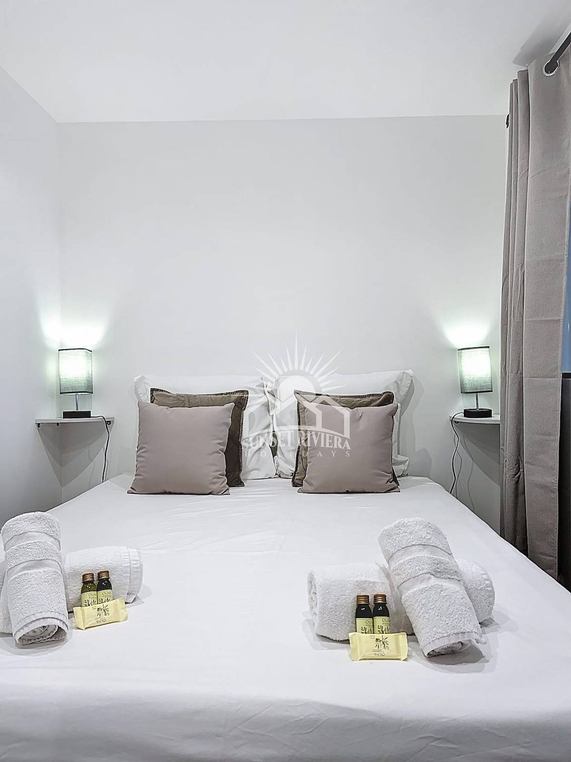 Entire apartment, The Lavender Nest I For 3 By Sunset in Valbonne, Cannes region