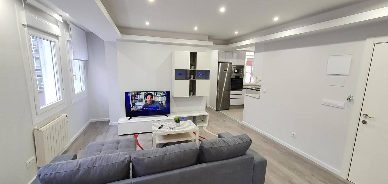 Apartamento entero, Comodidad cerca de la playa.. a un paso de todo! in La Coruña, Costa de Galicia