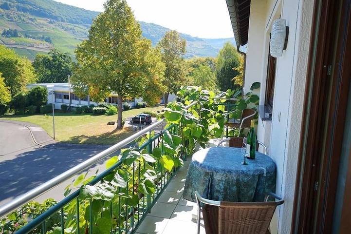 B&B für 2 Personen, mit Terrasse und Garten in Zell (Mosel)