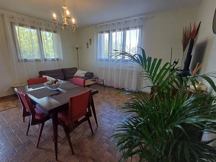Gîte pour 4 personnes, avec vue et jardin, animaux acceptés à Paray-Vieille-Poste - 2
