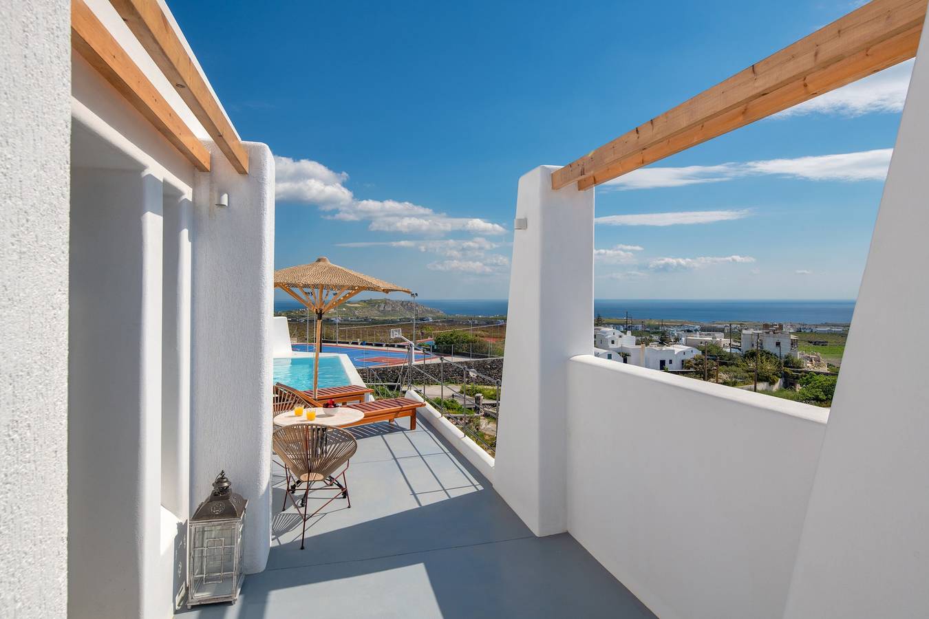 Villa - Sleeps 3 - Private pool-Parking in Megalochori, Santorini