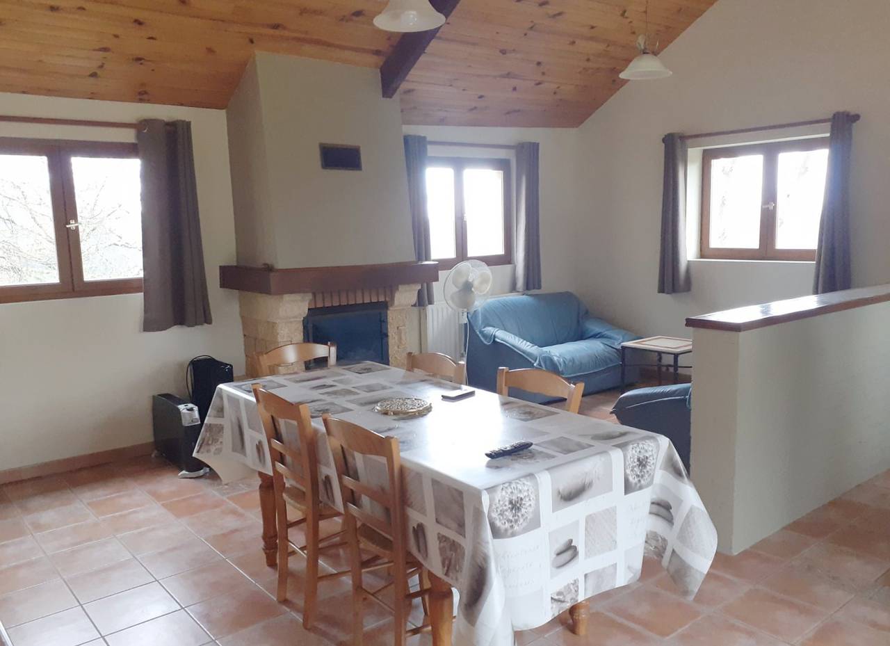 Gîte dans petit village du Lot in Baladou, Lot