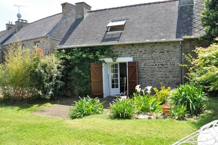 Location de vacances pour 4 personnes, avec jardin et vue à Quemper-Guézennec - 2