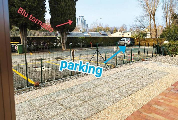 Appartement de vacances pour 4 personnes, avec piscine ainsi que jardin et vue