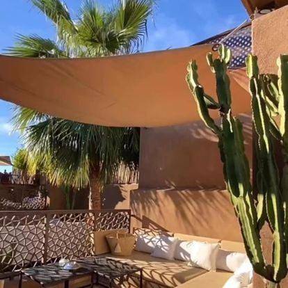 Chambre d’hôte pour 6 personnes, avec terrasse et piscine dans Palais de la Bahia - 2