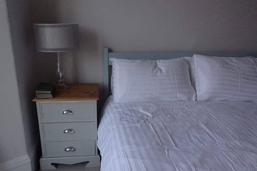 3 bedroom family property that sleeps 6 in traditional fishing village in Beer (Devon), Jurassic Coast