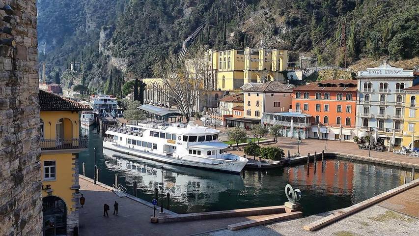 Holiday apartment for 2 people, with lake view in Riva del Garda
