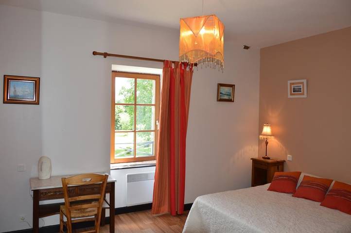 Gîte pour 4 personnes, avec jardin à Roz-Landrieux - 4