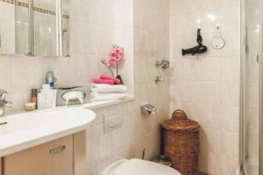 Entire apartment, Vacation apartment Am Badepark in Bad Wiessee, Bavarian Alps