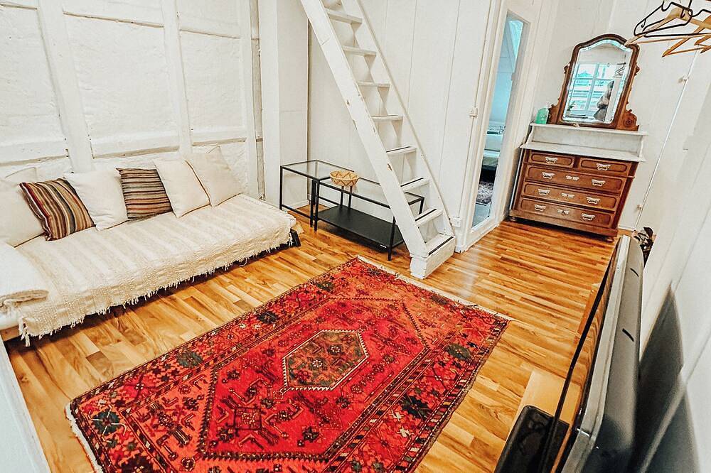 Entire apartment, Old apartment in the heart of the city with terrace in St. Gallen, Lake Constance (Switzerland)