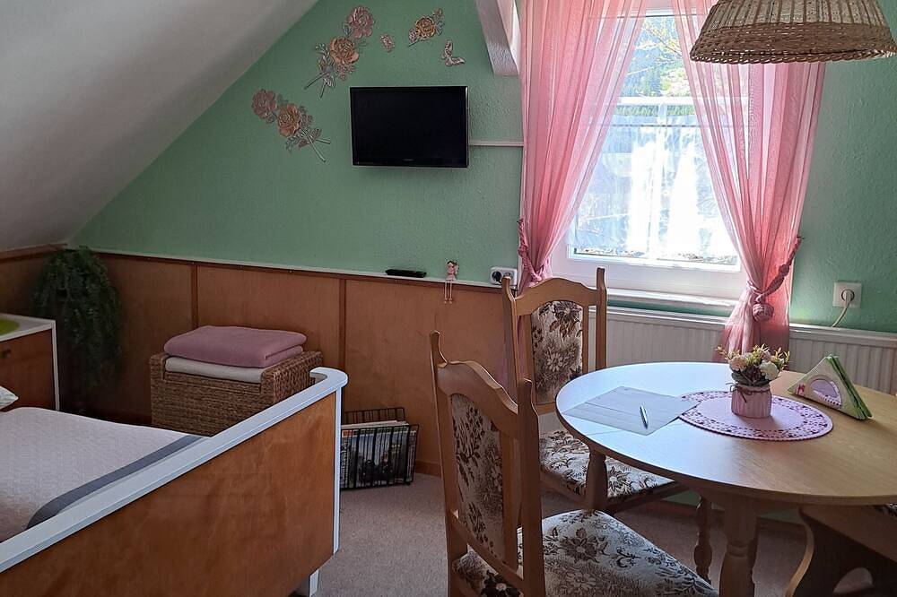 Entire apartment, Ferienwohnung/app. für 4 Gäste mit 35m² in Oberwiesenthal in Oberwiesenthal, Ore Mountains