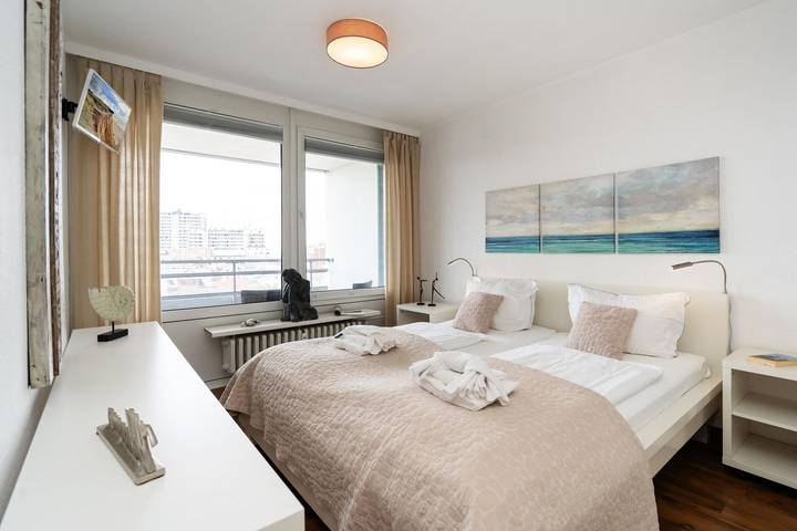 Ganze Wohnung, Modernes und zentrales App. für 2 Pers. mit Balkon, Pkw-Stellplatz, Wlan. in Westerland, Sylt (Gemeinde)