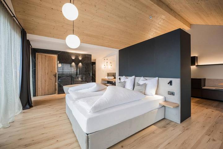 Gîte pour 4 personnes, avec jardin et sauna ainsi que piscine et vue à Villabassa - 2