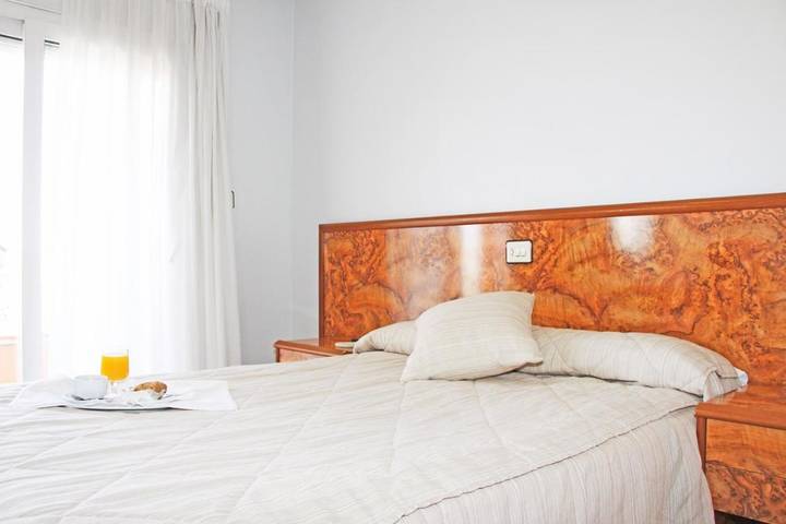 Hôtel pour 10 personnes, avec terrasse et piscine dans Santiago de la Ribera - 4