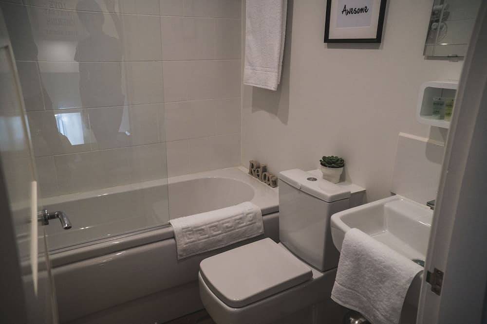 Appartement entier, Appartement-Salle de bain privée-Vue sur Rue-First floor apartment in Stockport, Grand Manchester