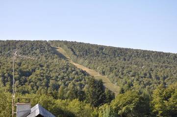 Gîte pour 10 personnes, avec vue et jardin, animaux acceptés à Prades-d'Aubrac