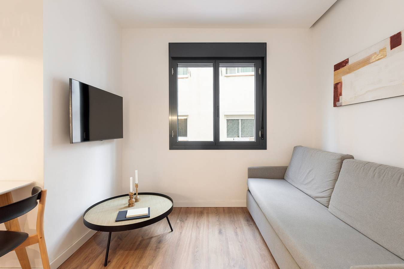 Entire apartment, Urban Chill | 2-Bedroom Apartment with Balcony in Hospitalet de Llobregat, l'Hospitalet de Llobregat
