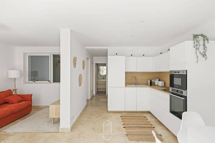 Location de vacances pour 4 personnes, avec terrasse à Carqueiranne