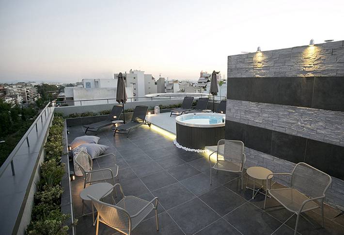 Villa for 8 people, with terrace in Athens