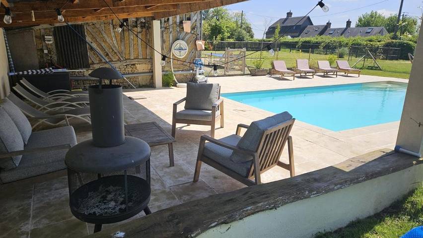 Location de vacances pour 8 personnes, avec jardin et piscine à Danestal - 2