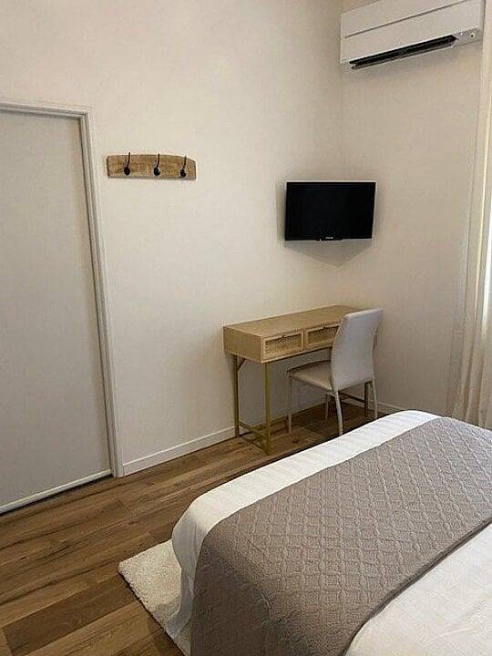 Chambres d'hôtes L'Atrium - Chambre Noam in Dijon, Région de Dijon