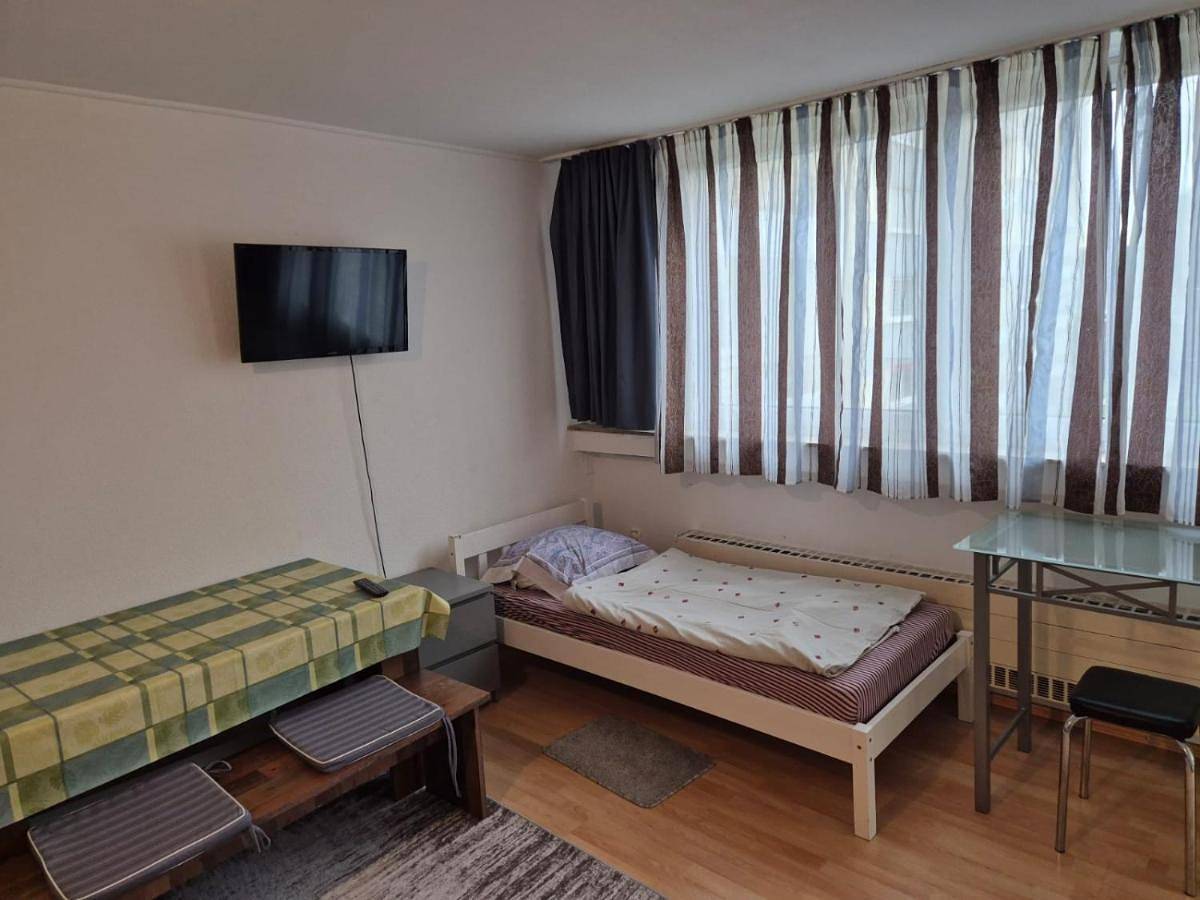 Appartement entier, Aachen Würselen G1 mit Balkon in Würselen, Rhénanie