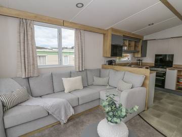 Glamping for 6 People in Ceredigion, Mid-Wales, Photo 3