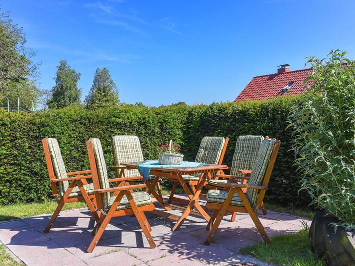 Ferienwohnung für 7 Personen, mit Terrasse und Garten sowie Seeblick in Holtgast - 3