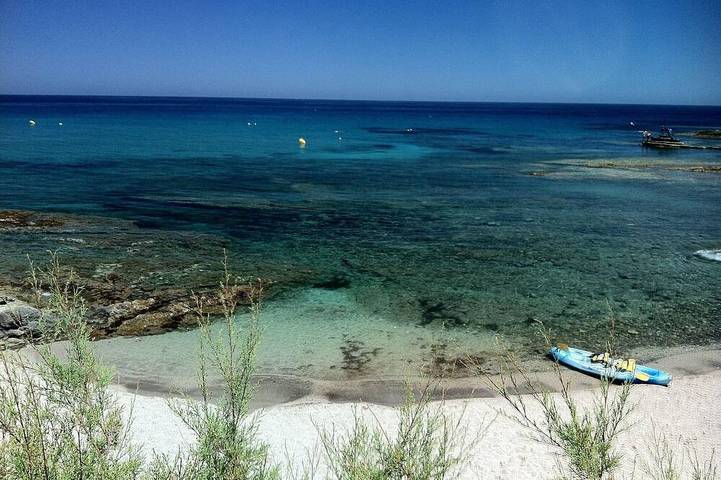 Location de vacances pour 5 personnes, avec jardin et balcon dans La Isleta del Moro