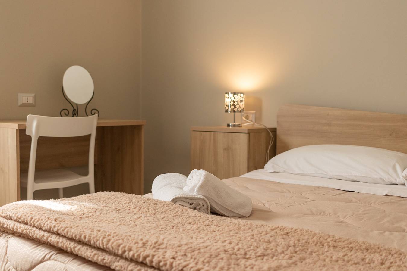 Ganze Wohnung, Ferienwohnung 'Dormiamoci Sù' mit Balkon, Wlan und Klimaanlage in Mottola, Tarent Provinz