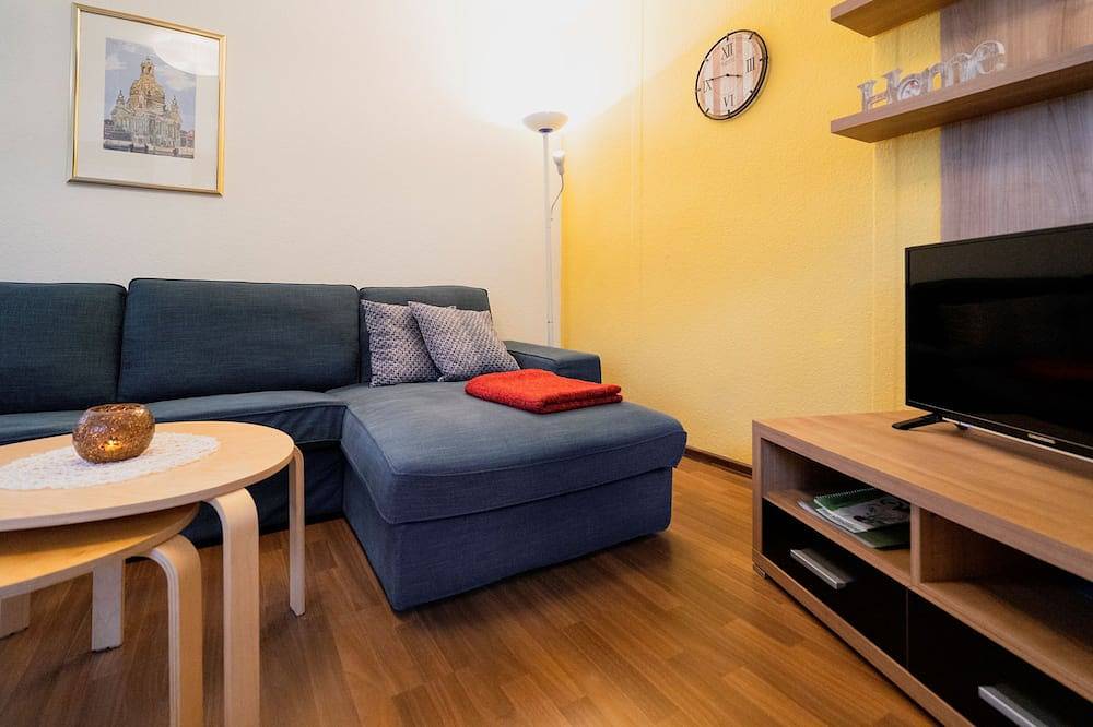 Ganze Wohnung, Ferienwohnung mit Terrasse  in Moritzburg, Meißen Region