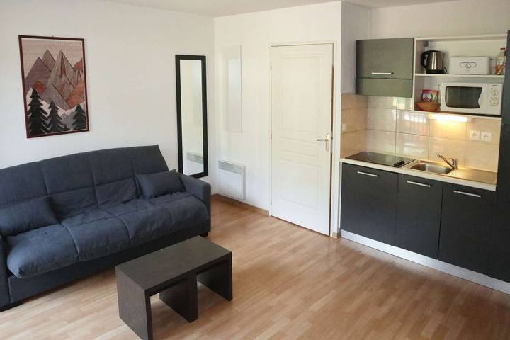 Gîte pour 8 personnes, avec piscine et balcon à Les Orres