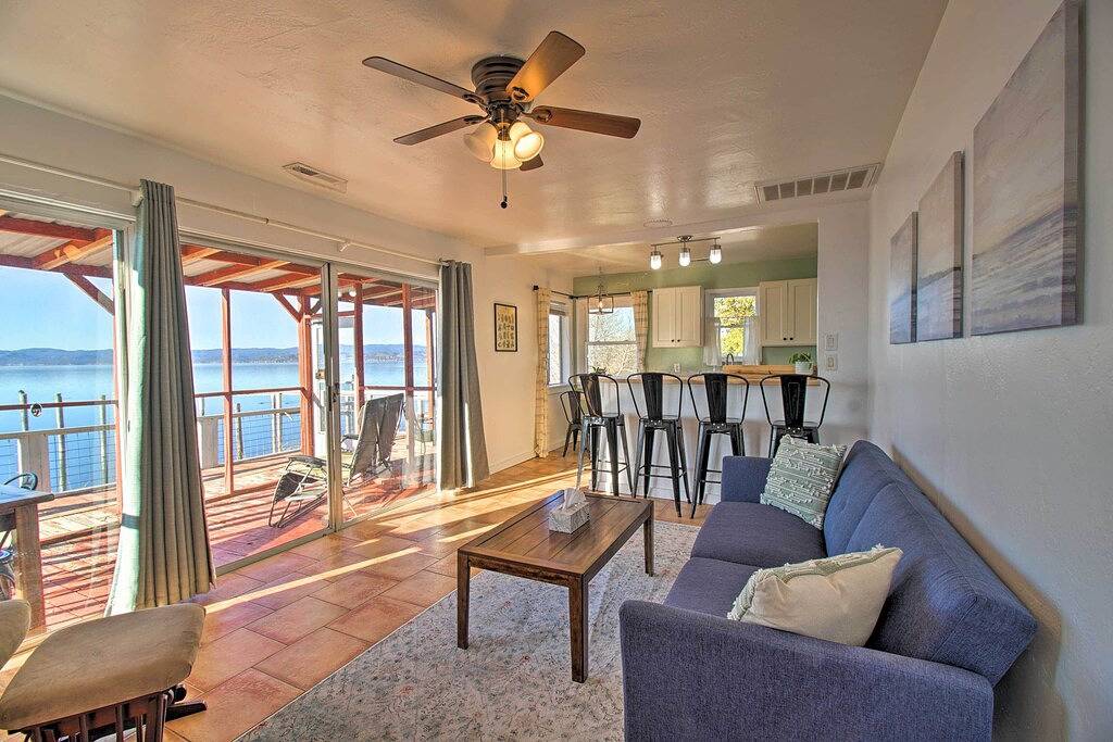 Lakefront Sanctuary w/ Mount Konocti Views in California North Coast