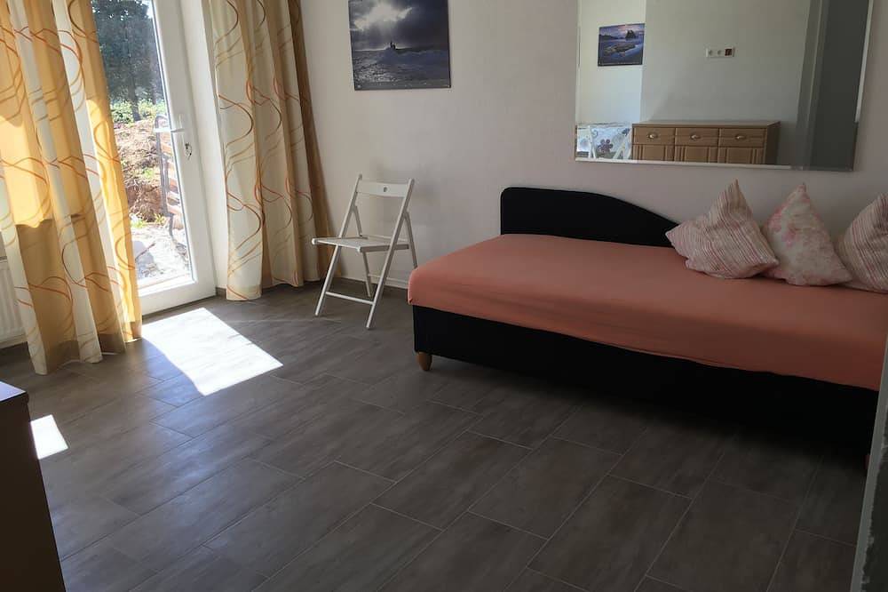 Ganze Wohnung, Gemütliche Ferienwohnung am Waldrand in Bammental, Kraichgau