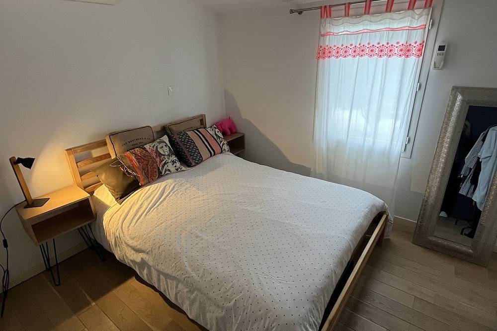 Pretty Family House In Provence in Éguilles, Aix-en-Provence region