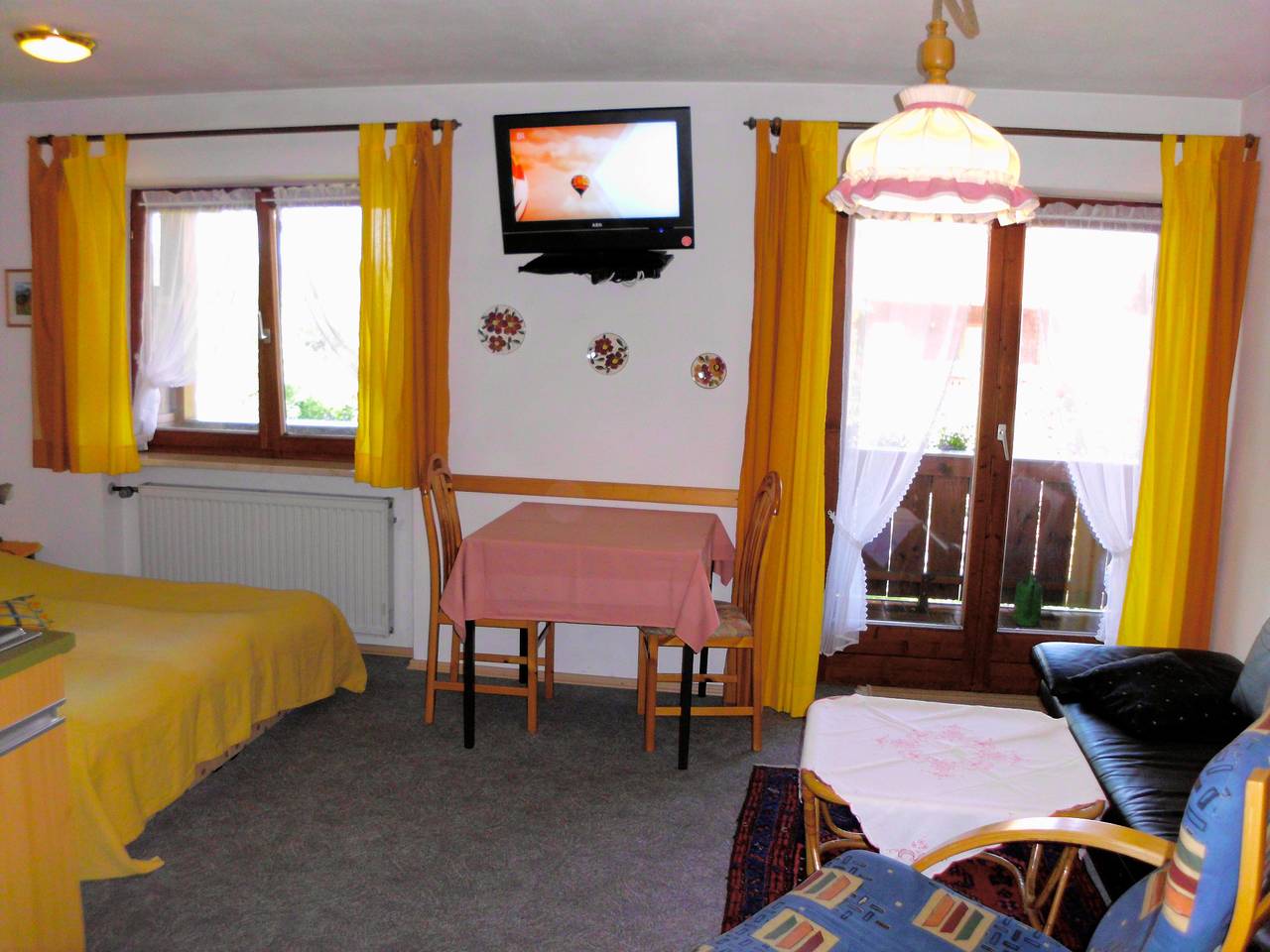Ganze Ferienwohnung, Ferienwohnungen Rußlers Rebstock - Chiemgau Karte - Ferienwohnung Rheingau für 2 Personen mit Balkon, 35 qm in Inzell, Bayerische Alpen