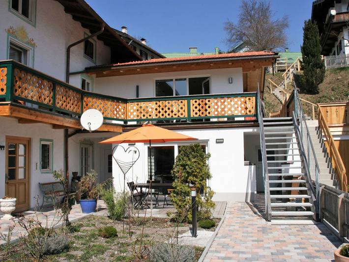 Ferienwohnung für 3 Personen, mit Garten und Terrasse sowie Sauna, kinderfreundlich am Tegernsee - 2