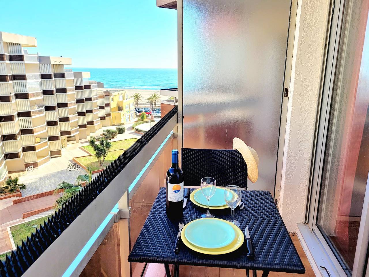 Apartamento entero, Canet-en-Roussillon - Estudio acogedor 2 pers - Frente al mar - Balcón, Tv, mascotas admitidas in Canet-en-Roussillon, Côte d'Améthyste
