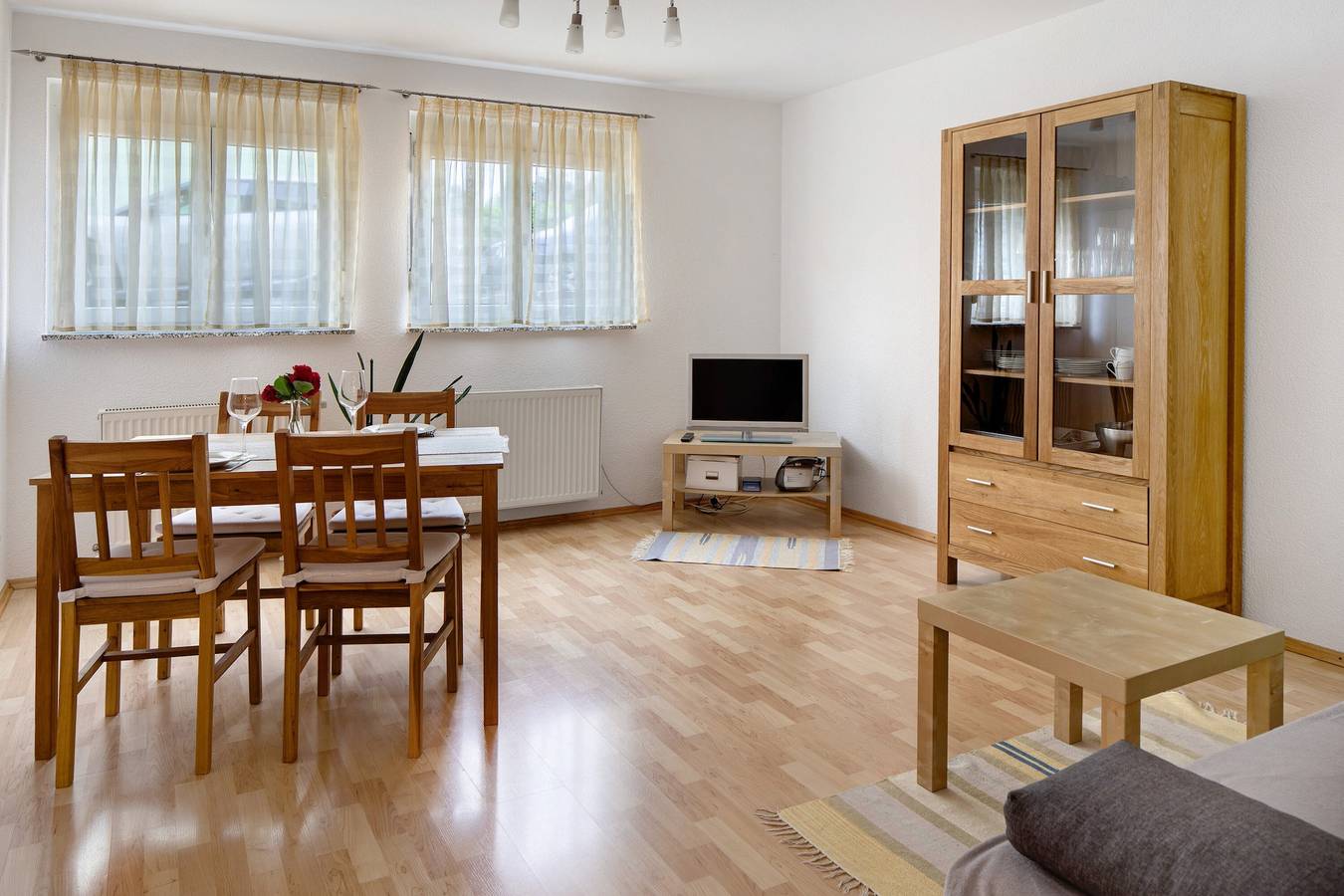 Geheel appartement, Appartement 'Ferienwohnung Glöckler' met gedeelde tuin en Wi-Fi in Waltershofen, Freiburg
