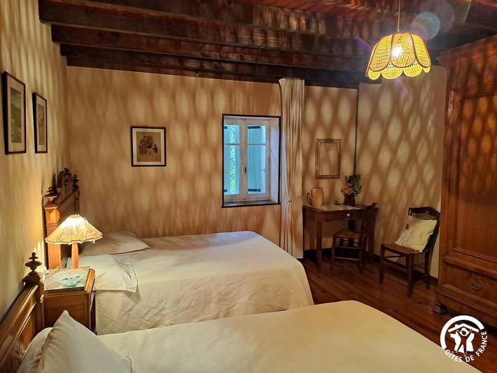 Gîte pour 6 personnes, avec jardin à Castres - 4