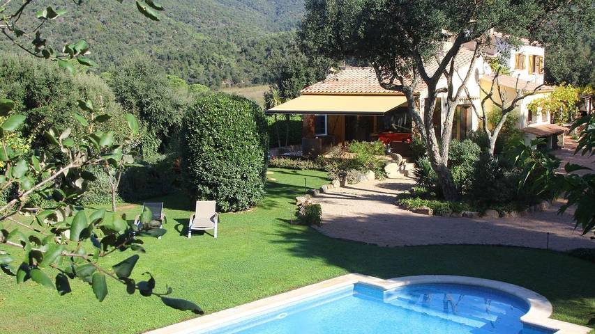 Casa rural para 10 personas, con piscina y jardín en Santa Cristina de Aro - 2