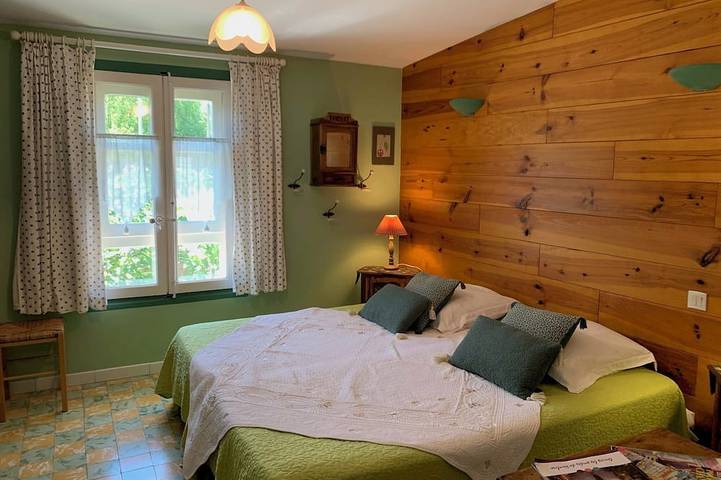 Chambre d’hôte pour 3 personnes, avec piscine et jacuzzi à Venasque - 3