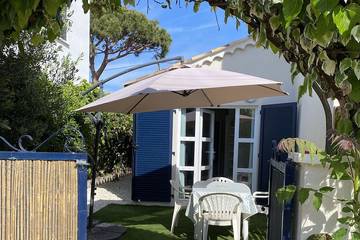 Gîte pour 3 personnes, avec jardin et terrasse dans Plage La Capte
