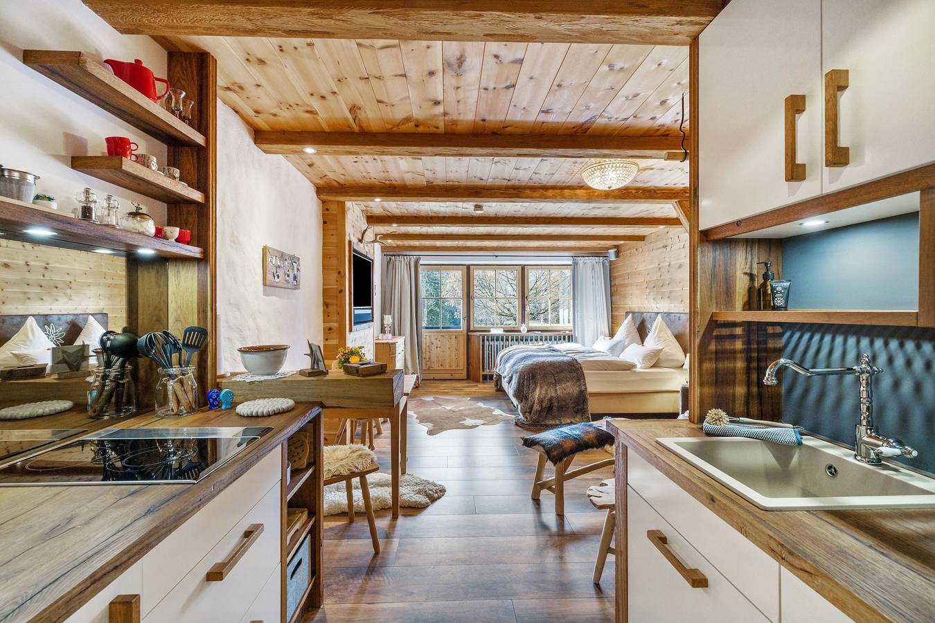 Ganzes Studio, Studio 'Gipfelblick' mit Bergblick, Balkon und Wlan in Chiemgauer Alpen, Inzell