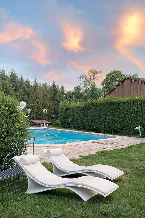 Chambre d’hôte pour 2 personnes, avec Terrasse ainsi que Jardin et Piscine