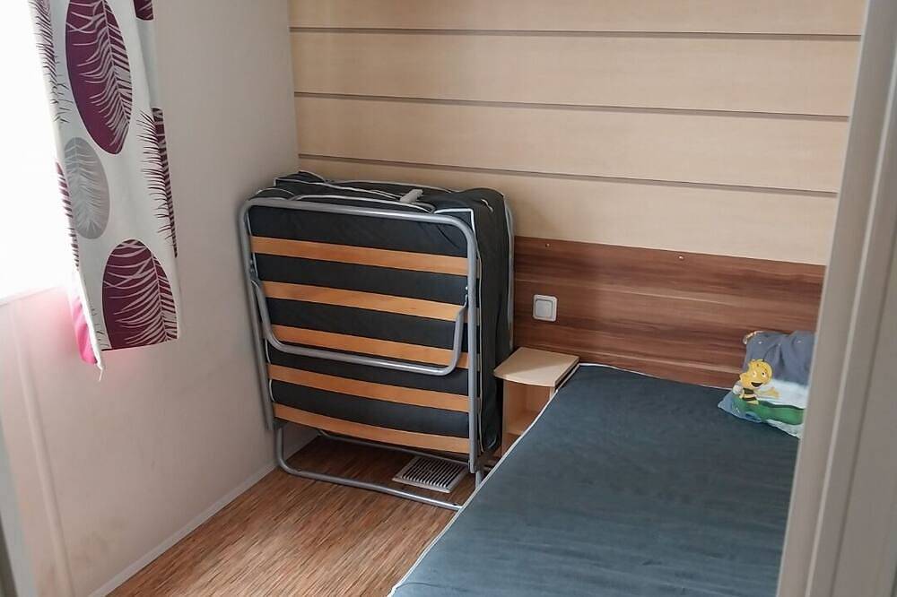 Mobil home 8 personnes dans camping avec piscine,animaux acceptés in Valras-Plage, Côte méditerranéenne (France)