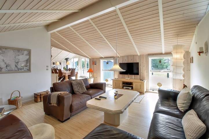 Beautiful home in Sæby w/ Wifi and 3 Bedrooms in Sæby, Nordostjütland