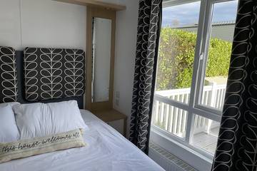 Glamping for 4 People in Poole, Poole Harbour, Photo 1